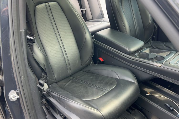 Used Nio ES6 2022 100kWh Performance Version Right Front Seat