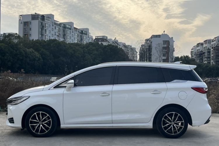 Used BYD Song MAX 2017 1.5T Automatic Smart Connect Prestige 7-Seater