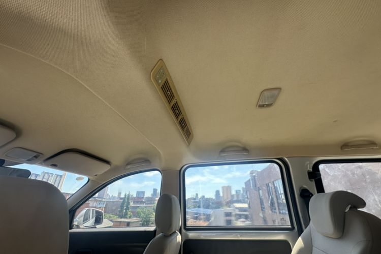 Used Wuling Rongguang V 2016 1.5L Standard Version