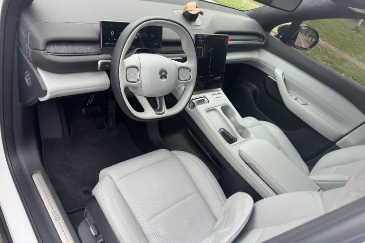 Used Nio ES6 2024 75 kWh
