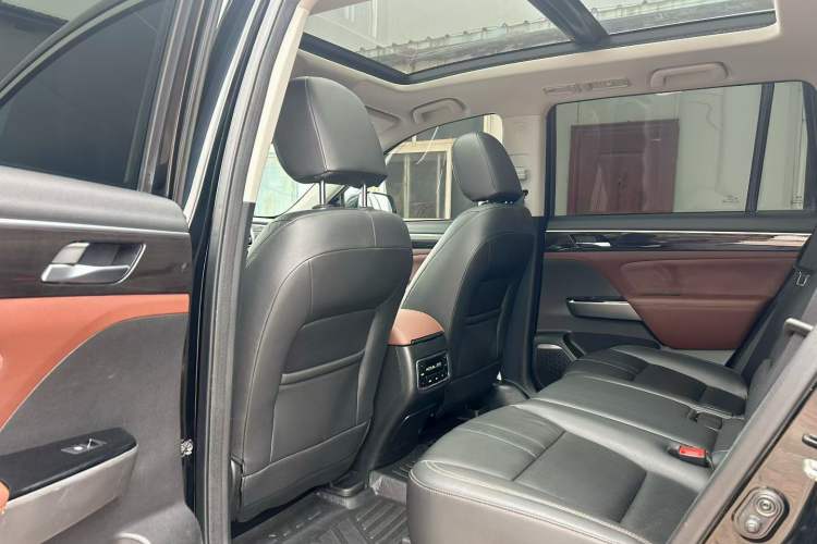 Used GAC Trumpchi GS8 2019 390T Two-Wheel Drive Luxury Smart Connectivity Version (7 Seats)
