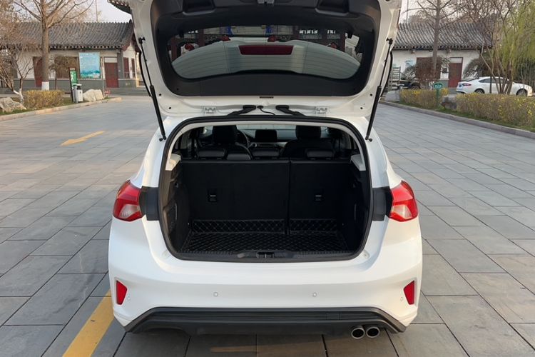 Used Ford Focus 2020 Hatchback EcoBoost 180 Automatic Trend Edition