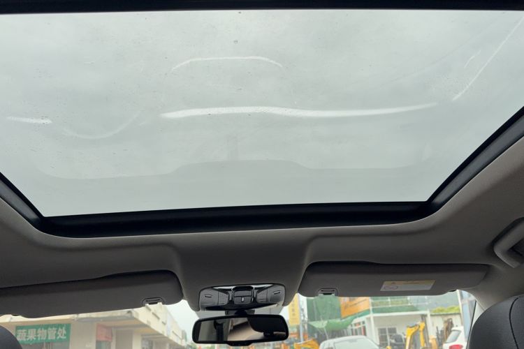 Used GAC Trumpchi GS8 2017 320T Two-Wheel Drive Luxury Smart Connectivity Version (7 Seats) Headliner