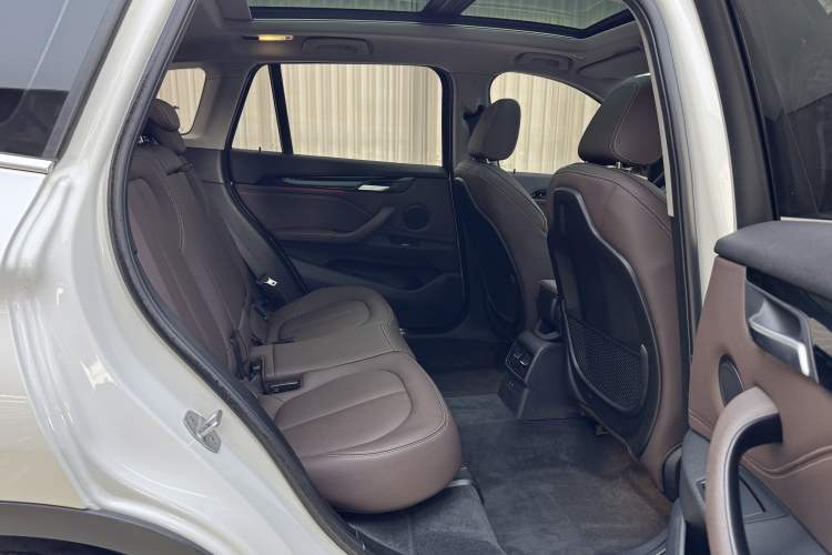 Used BMW X1 2020 sDrive25Li Leading Model
