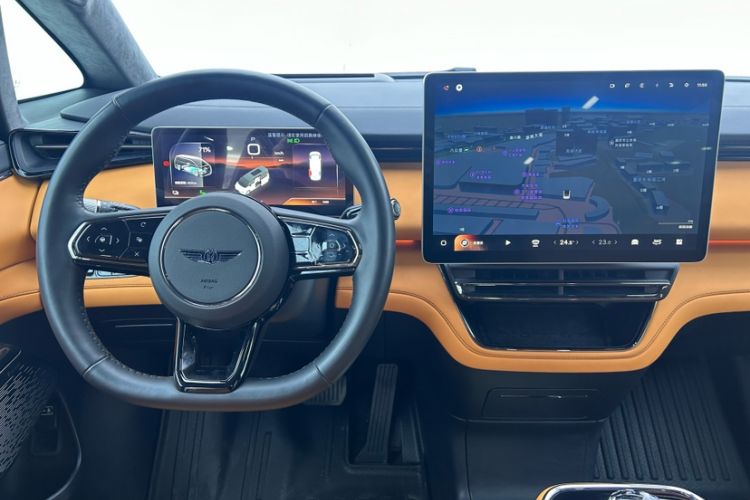 Used Geely Galaxy LEVC L380 2025 805 km Flagship Version All-Wheel Drive