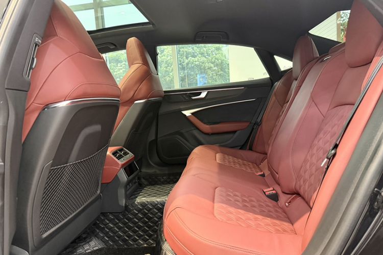 Used Audi A7L 2023 45 TFSI quattro S-line Black Warrior Edition Interior 8