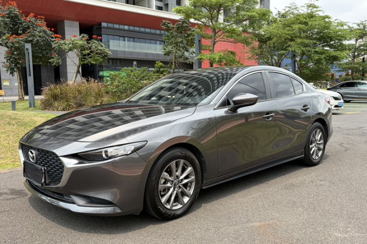 Used Mazda 3 Axela 2020 1.5L Automatic ZhiMei Edition Exterior 3