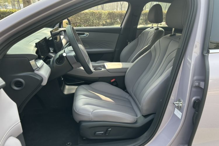 Used Roewe M7 DMH 2025 Model 160km Enjoyment Version
