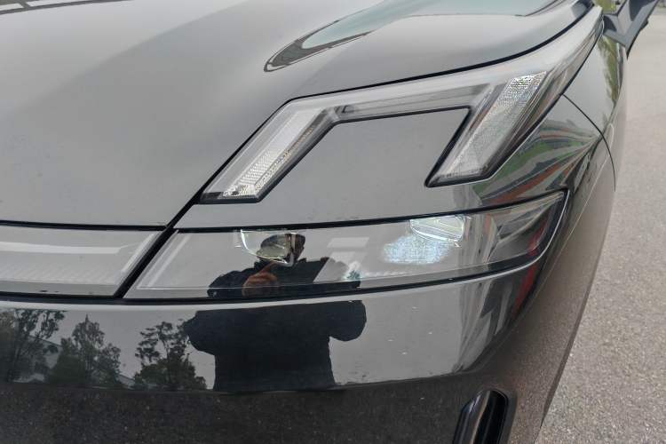 Used Lynk & Co 08 EM-P 2024 120km Long-Range Plus
