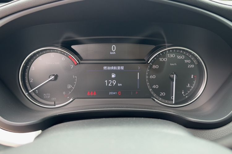 Used Cadillac XT4 2023 28T Two-Wheel-Drive Luxury Version Odometer Close Up