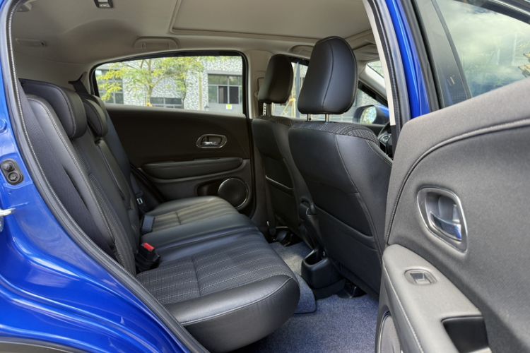 Used Honda Vezel 2015 1.8L CVT 2WD Luxury Model