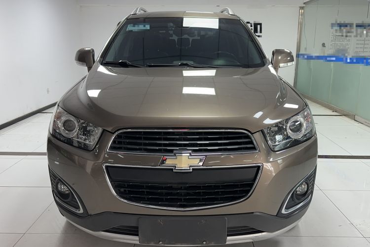 Used Chevrolet Captiva 2015 2.4L 4x4 Flagship Edition 7-Seater
