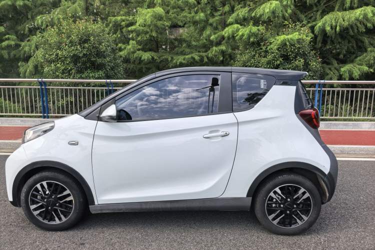 Used Chery New Energy Little Ant 2022 Sweet Pink Edition Half-Sugar Version Lithium Iron Phosphate 30 kW 301 km