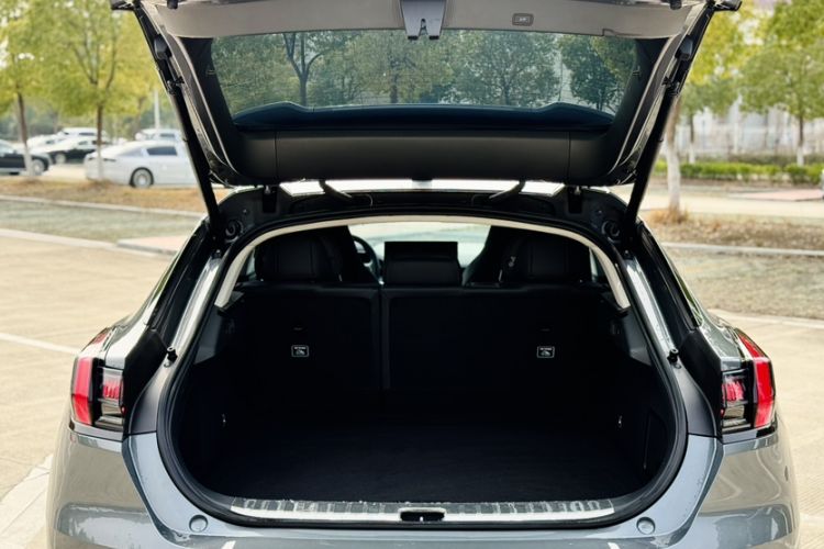 Used Zeekr 001 2023 WE Edition 100 kWh
