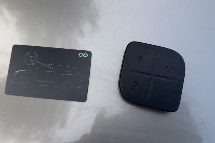 Used Lynk & Co 08 EM-P 2023 120km Long-Range Halo