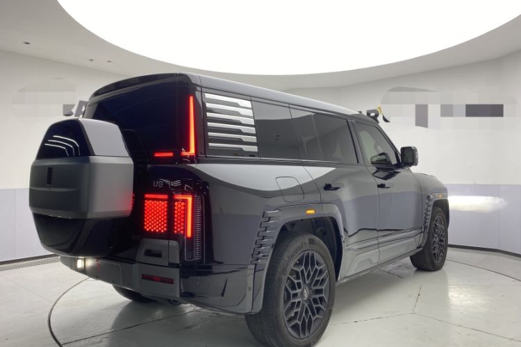 Used Yangwang U8 2023 Luxury Edition
