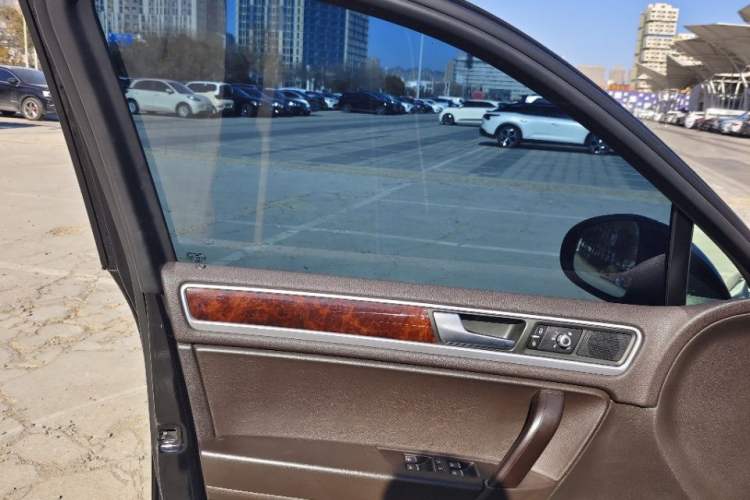 Used Volkswagen Touareg 2014 3.0 TSI New Edition