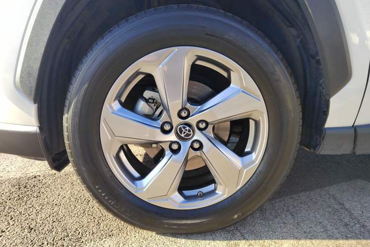 Used Toyota RAV4 2022 2.0L CVT Two-Wheel Drive Fashion Plus Edition