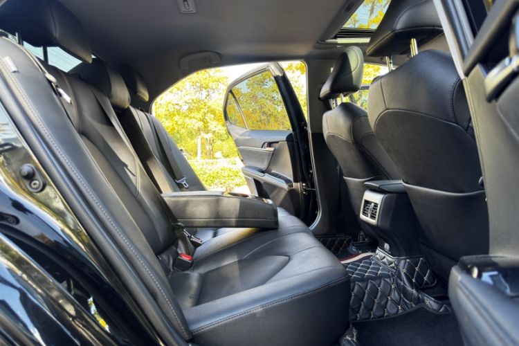 Used Toyota Camry 2022 2.0GVP Premier Edition
