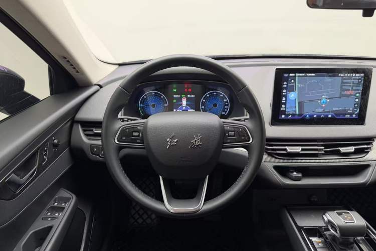 Used Hongqi E-QM5 2022 431 km Charge & Enjoy Edition