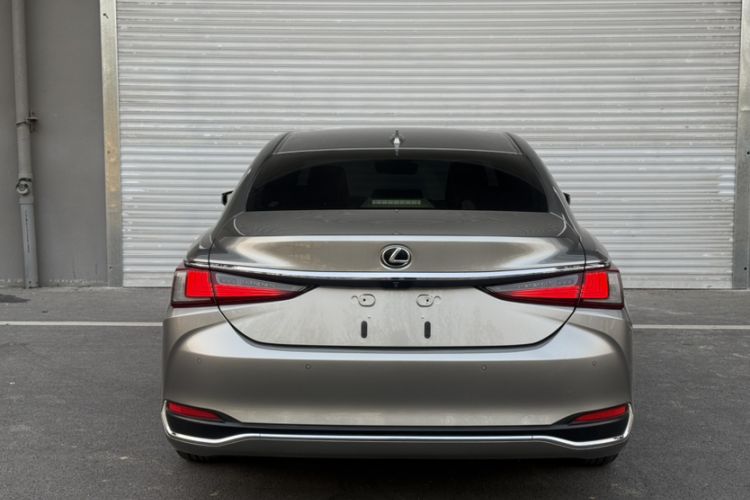 Used Lexus ES 2018 200 Excellence Edition China V Standard
