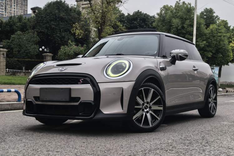 Used MINI MINI 2022 2.0T COOPER S Classic Edition
