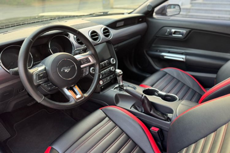 Used Ford Mustang 2015 2.3T Automatic U.S.-Spec Version