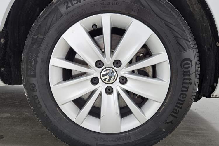 Used Volkswagen Sharan 2013 1.8TSI Standard Model
