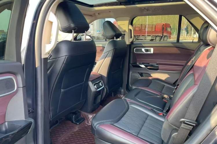 Used Ford Explorer 2023 EcoBoost 285 Four-Wheel Drive Titanium Edition 7-Seater