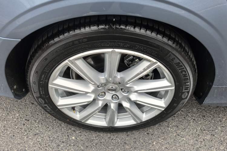 Used Volvo S90 2020 Facelift T5 Smart & Luxurious Edition