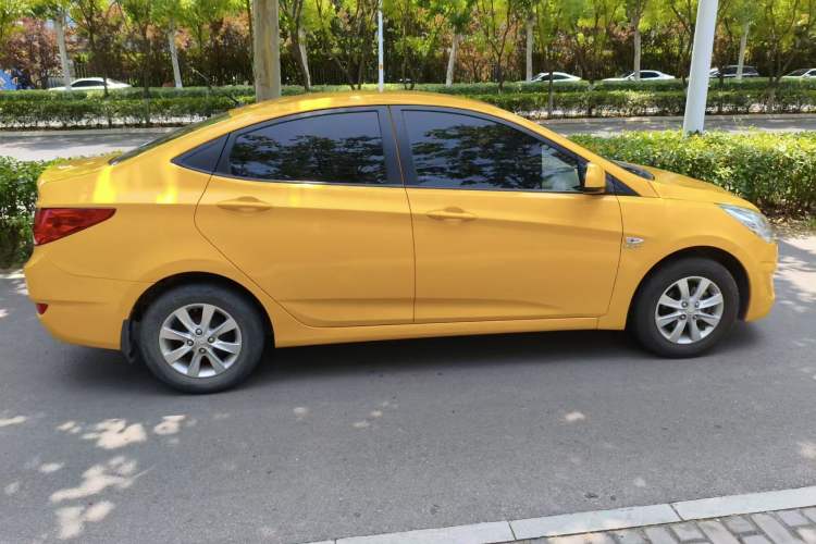 Used Hyundai Verna (older generation) 2010 Sedan 1.4L Automatic Comfort Model GS