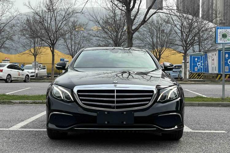 Used Mercedes-Benz E-Class 2018 Facelift E 300 L Luxury Edition