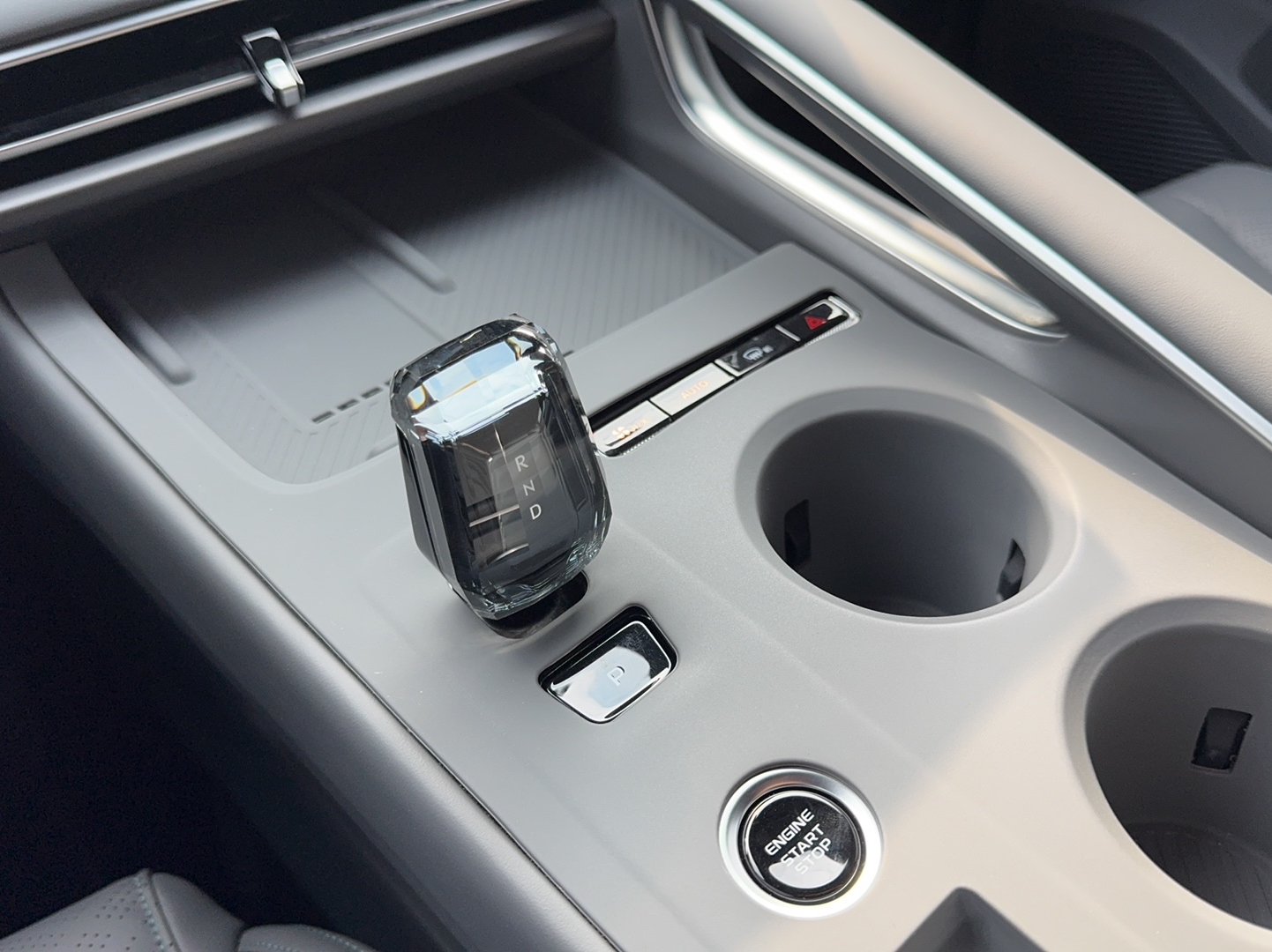 Geely Auto Emgrand X7 Sport 2026 Model 1.5TD Wonderful — снимка 14