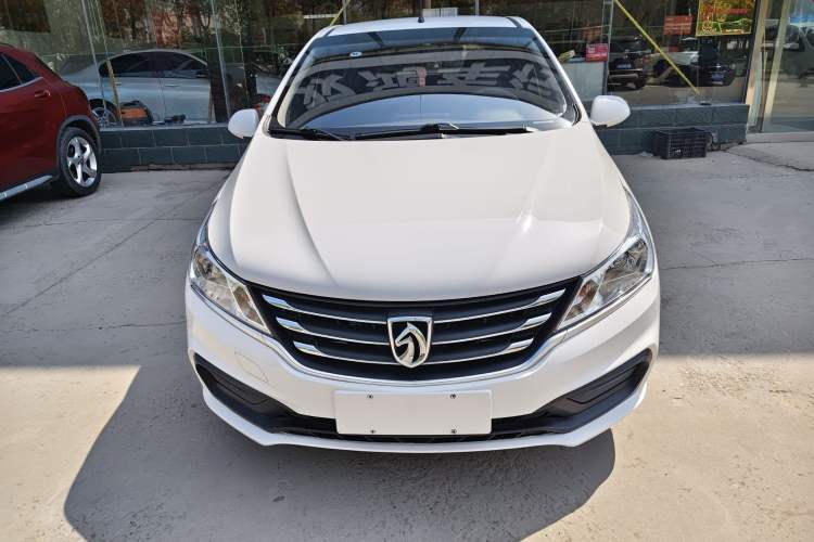 Used Baojun 310 2020 1.2L Manual Comfort Edition Exterior 2