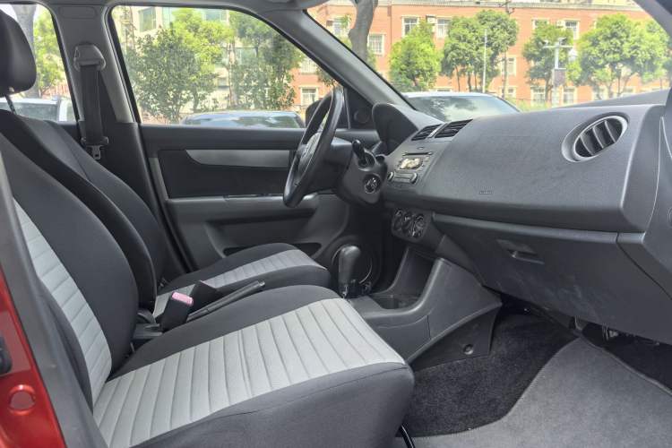 Used Suzuki Swift 2014 1.5L Automatic Fashion Edition