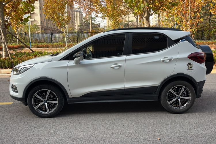 Used BYD Yuan New Energy 2018 EV360 Smart Connected Cool Model Exterior 6