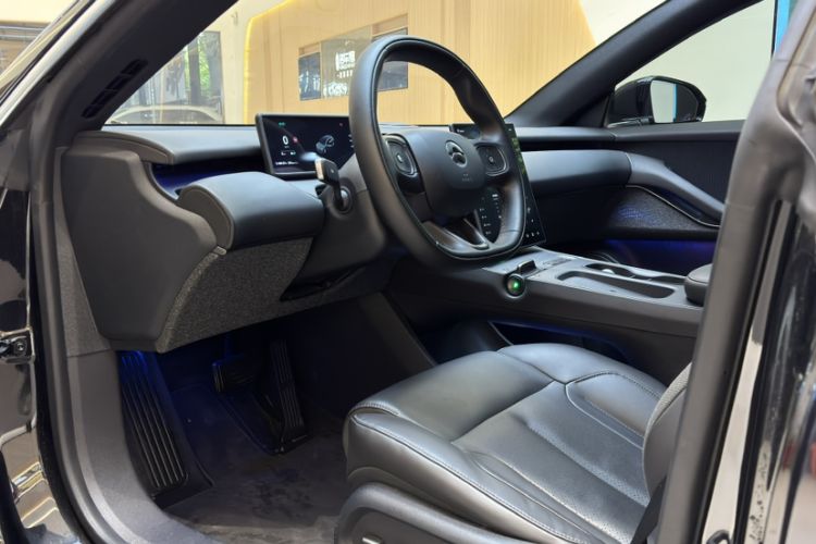 Used Nio ET5T 2024 75kWh Touring Interior 10