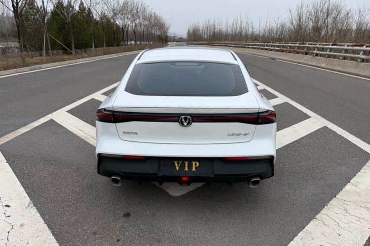 Used CHANGAN UNI-V 2023 1.5T Prestige Model Exterior 6