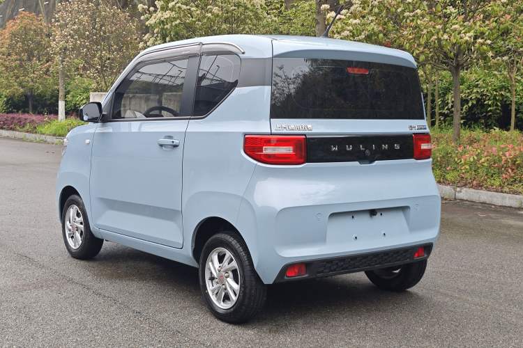 Used Wuling Hongguang MINIEV 2020 Freedom Version Lithium Iron Phosphate Exterior 7