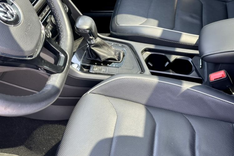 Used Volkswagen Tiguan L 2018 Revised 330TSI Automatic Two-Wheel Drive Flagship Edition
