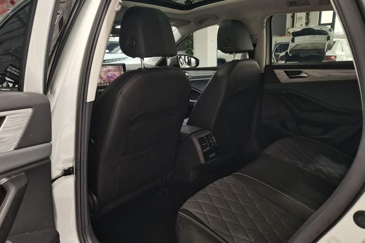 Used Volkswagen Sagitar 2023 280TSI DSG Excellence Plus Edition Interior 5