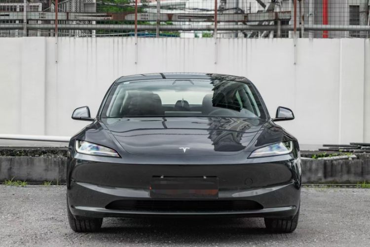 Used Tesla Model 3 2023 Rear-Wheel-Drive Version