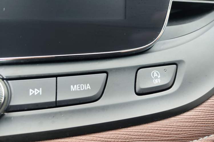 Used Buick GL6 2018 18T 6-Seater Prestige Model