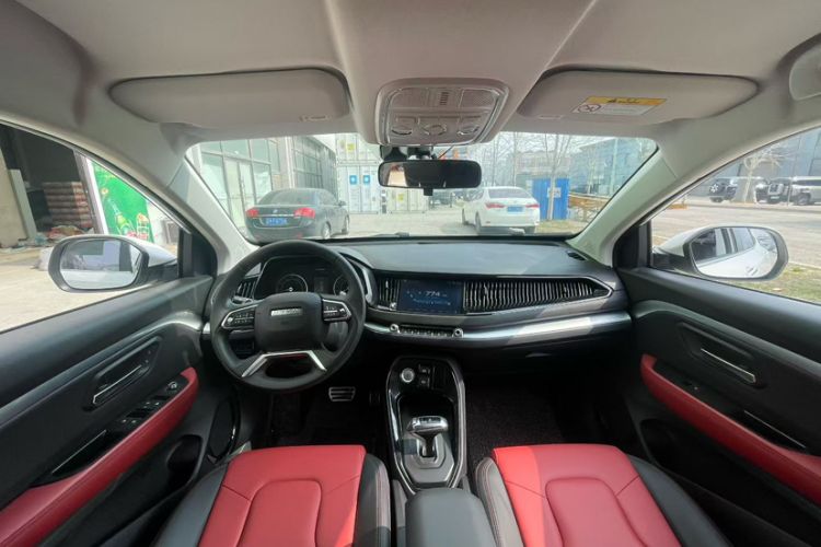 Used Haval H2s 2018 Blue Label 1.5T Dual-Clutch Luxury Model Interior 1