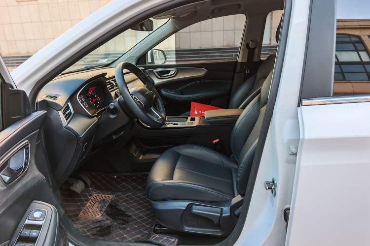 Used Roewe RX5 2022 330TGI Automatic National Style Edition Interior 5