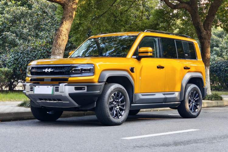 Used Formula Leopard Leopard 5 2023 Navigator Edition