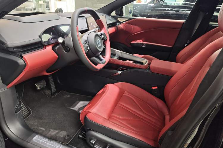 Used Zeekr 007GT 2025 Long-Range Rear-Wheel Drive Intelligent Driving Version 100 kWh Interior 2