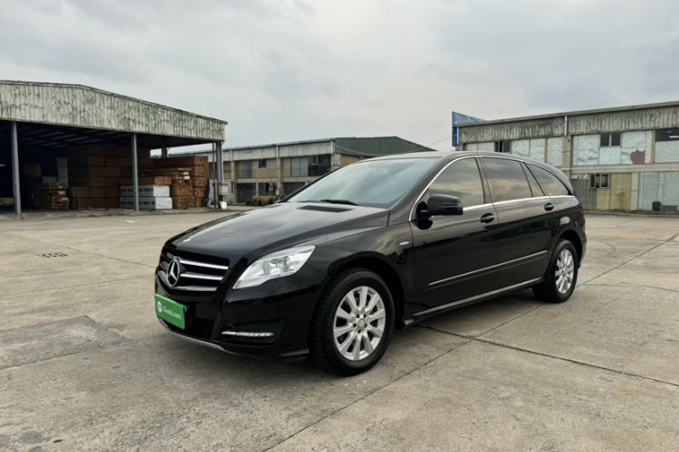 Used Mercedes-Benz R-Class 2017 R 320 4MATIC Business Edition Prestige Model