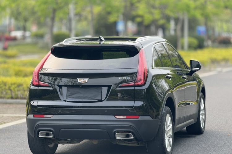 Used Cadillac XT4 2022 28T Two-Wheel Drive Fashion Edition Exterior 4