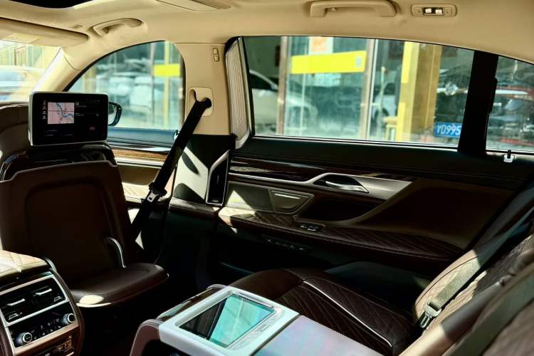 Used BMW 7 Series 2019 Updated 740Li Luxury Package Premium Edition